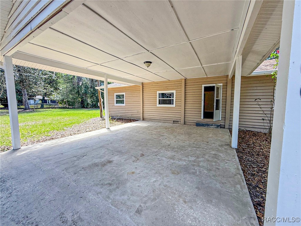 5500 S Withlapopka Drive, Floral City, New York image 32