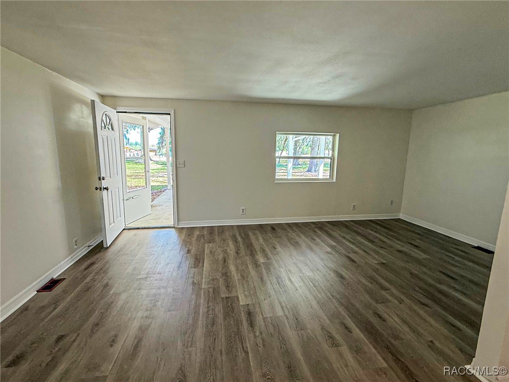 5500 S Withlapopka Drive, Floral City, New York image 10