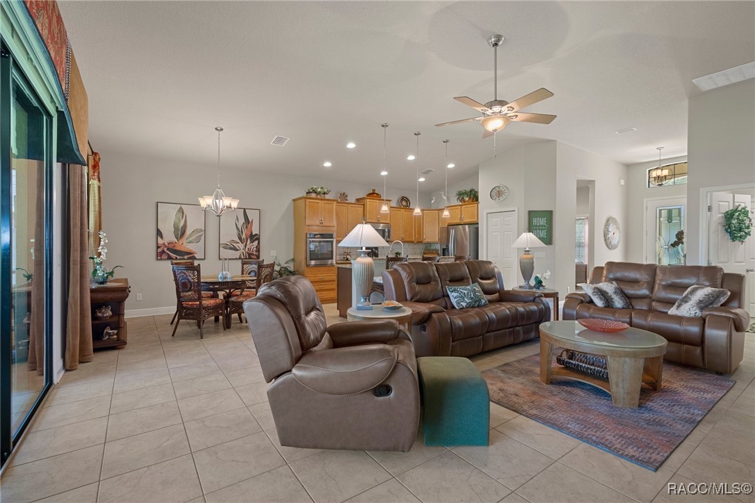 1749 W Caroline Path, Lecanto, Florida image 18
