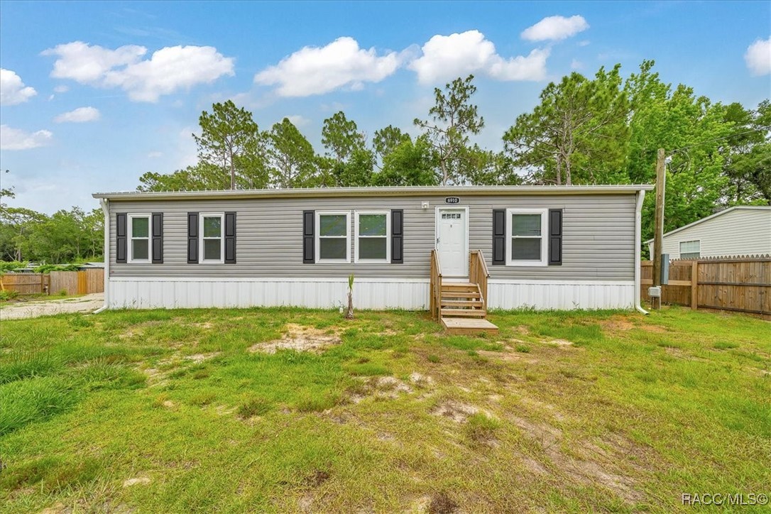 6910 W Rosedale Drive, Homosassa, Florida image 3