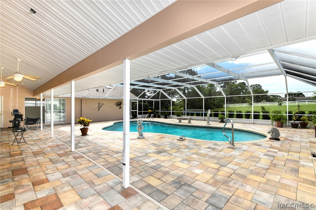 1262 E Triple Crown Loop, Hernando, Florida image 34