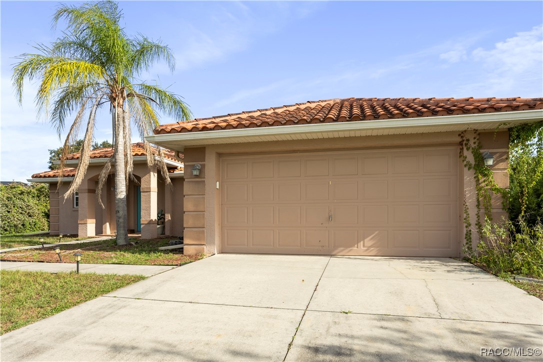 4364 E Commercial Lane