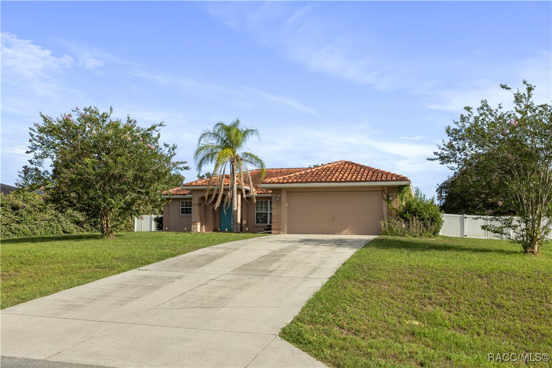 4364 E Commercial Lane