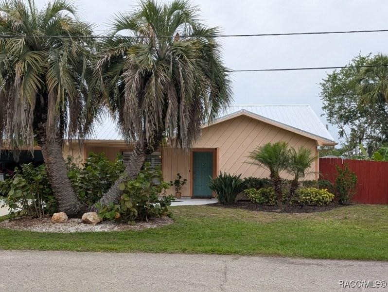 1202 SE 5th Avenue, Crystal River, New York image 1