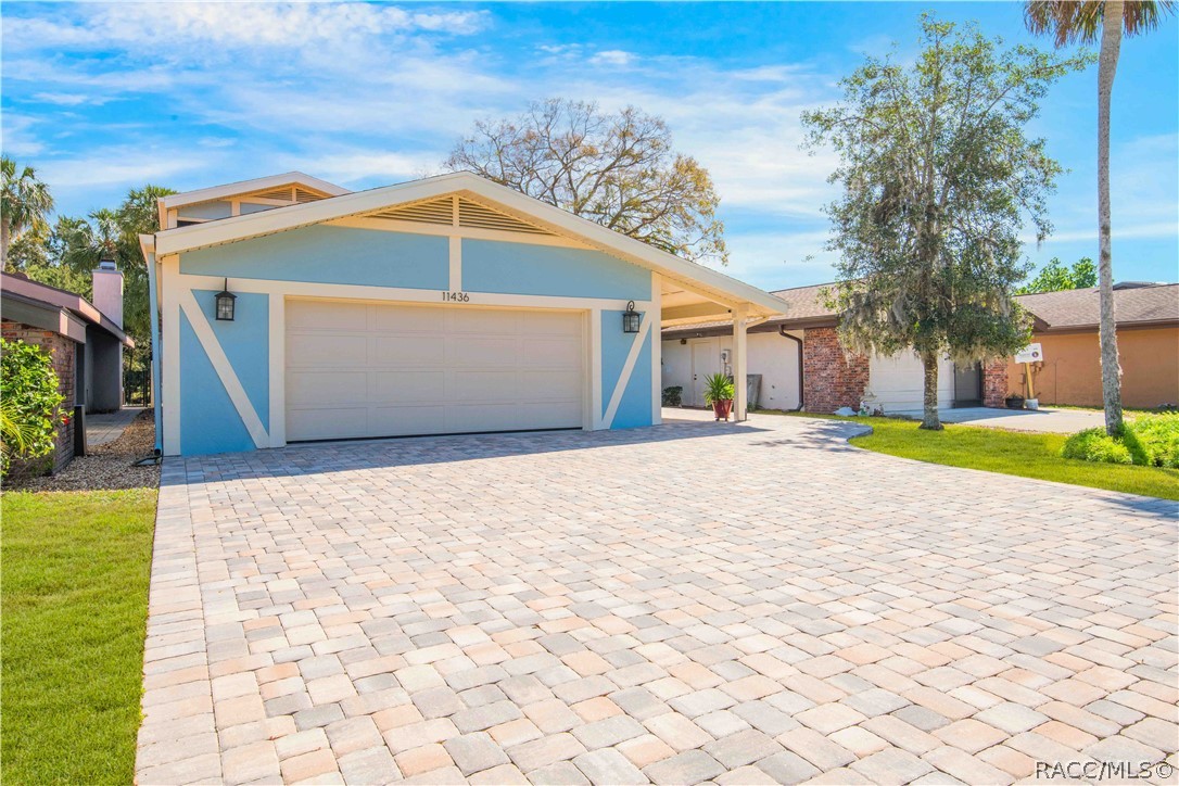 11436 W Clubview Drive