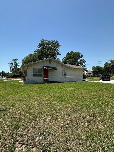 402 W Highland Boulevard Inverness FL 34452