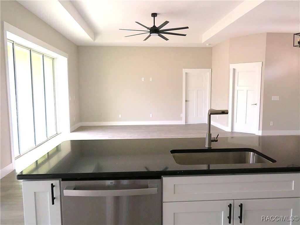 1464 N Hambletonian Drive