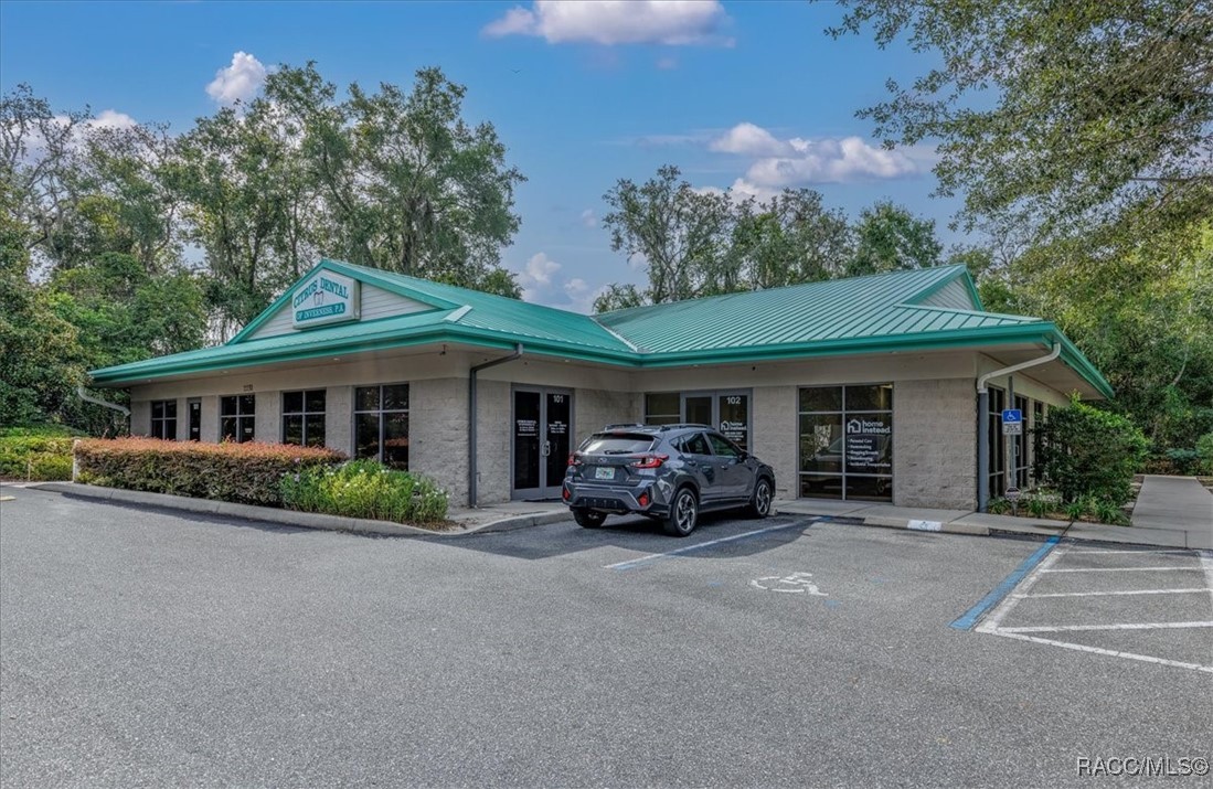 2231 Highway 44 W 102