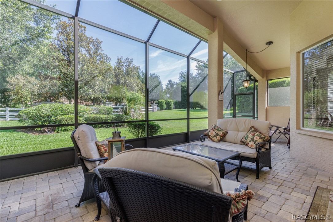 979 W Sun Valley Court