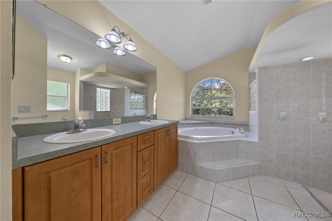 8306 N Vince Drive, Citrus Springs, Florida image 23