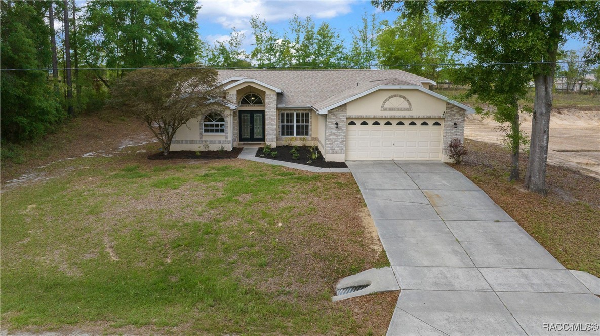 8306 N Vince Drive, Citrus Springs, Florida image 2