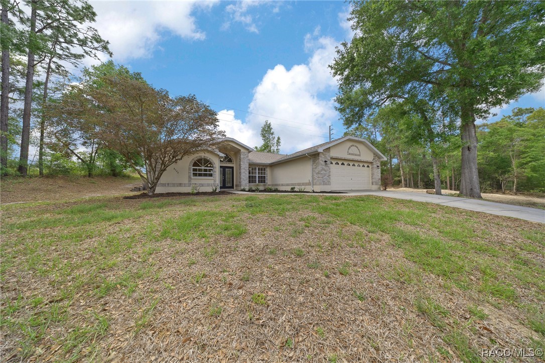 8306 N Vince Drive, Citrus Springs, Florida image 8