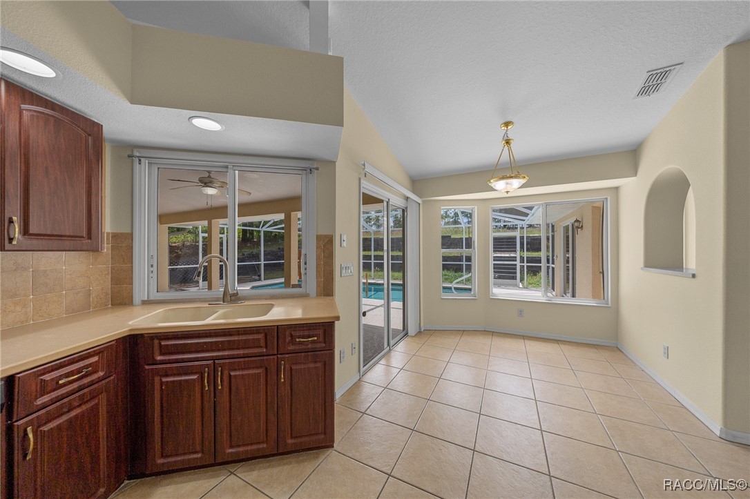 8306 N Vince Drive, Citrus Springs, Florida image 35