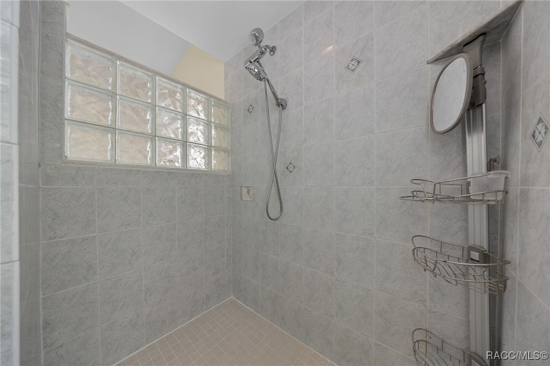 8306 N Vince Drive, Citrus Springs, Florida image 25