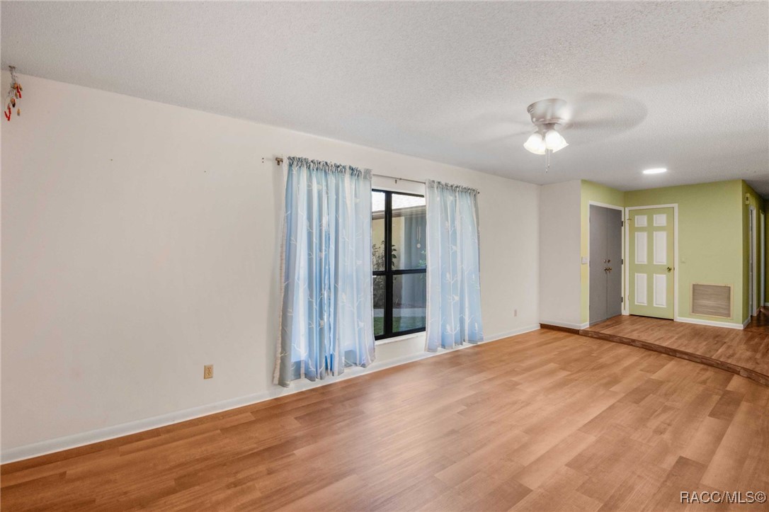 Citrus Springs, Florida 34434, United States, 2 Bedrooms Bedrooms, ,2 BathroomsBathrooms,Residential,Active,216169