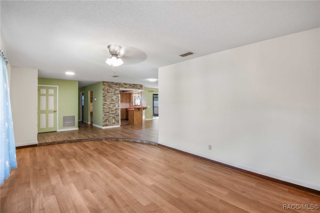 Citrus Springs, Florida 34434, United States, 2 Bedrooms Bedrooms, ,2 BathroomsBathrooms,Residential,Active,216169