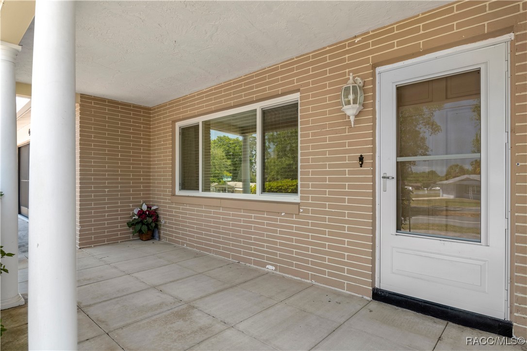 80 Roosevelt Boulevard, Beverly Hills, New York image 5