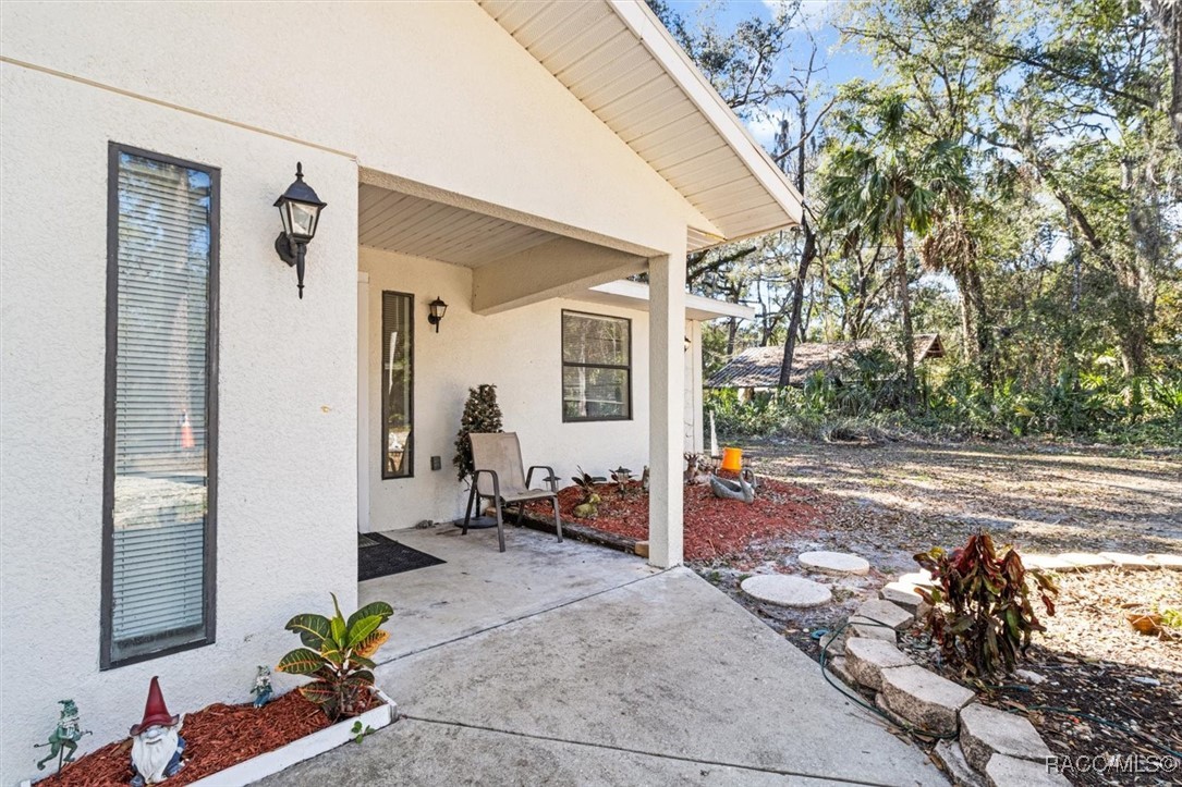 9480 W Caravan Path, Crystal River, New York image 2