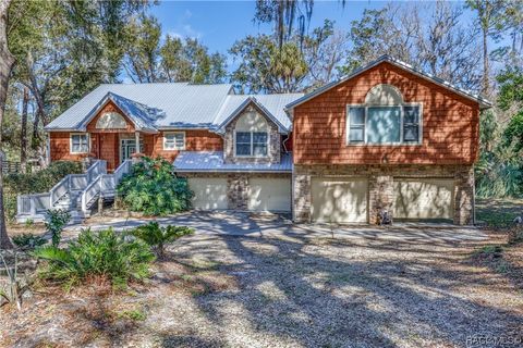 A home in Crystal River