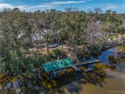 A home in Crystal River