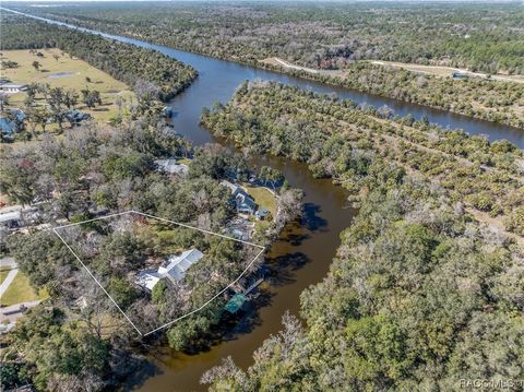 A home in Crystal River