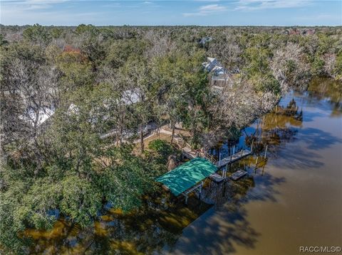 A home in Crystal River