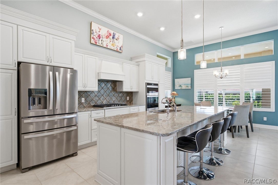 2253 N Peakview Loop