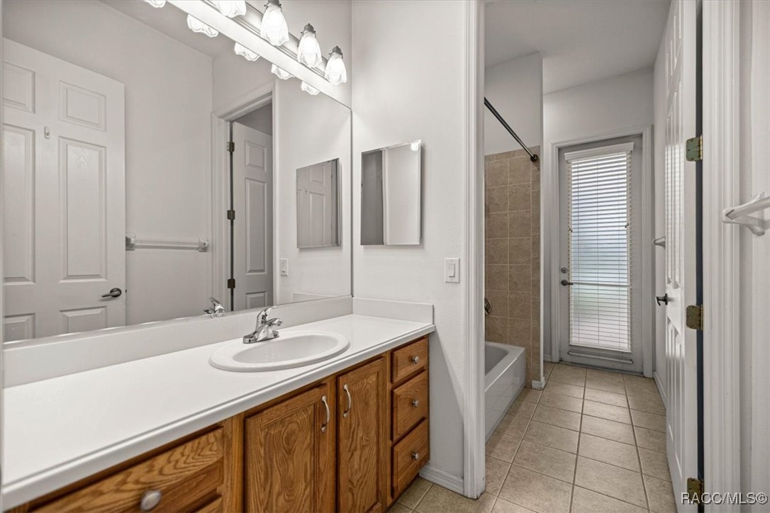 Hernando, Florida 34442, United States, 3 Bedrooms Bedrooms, ,2 BathroomsBathrooms,Residential,Active,163204