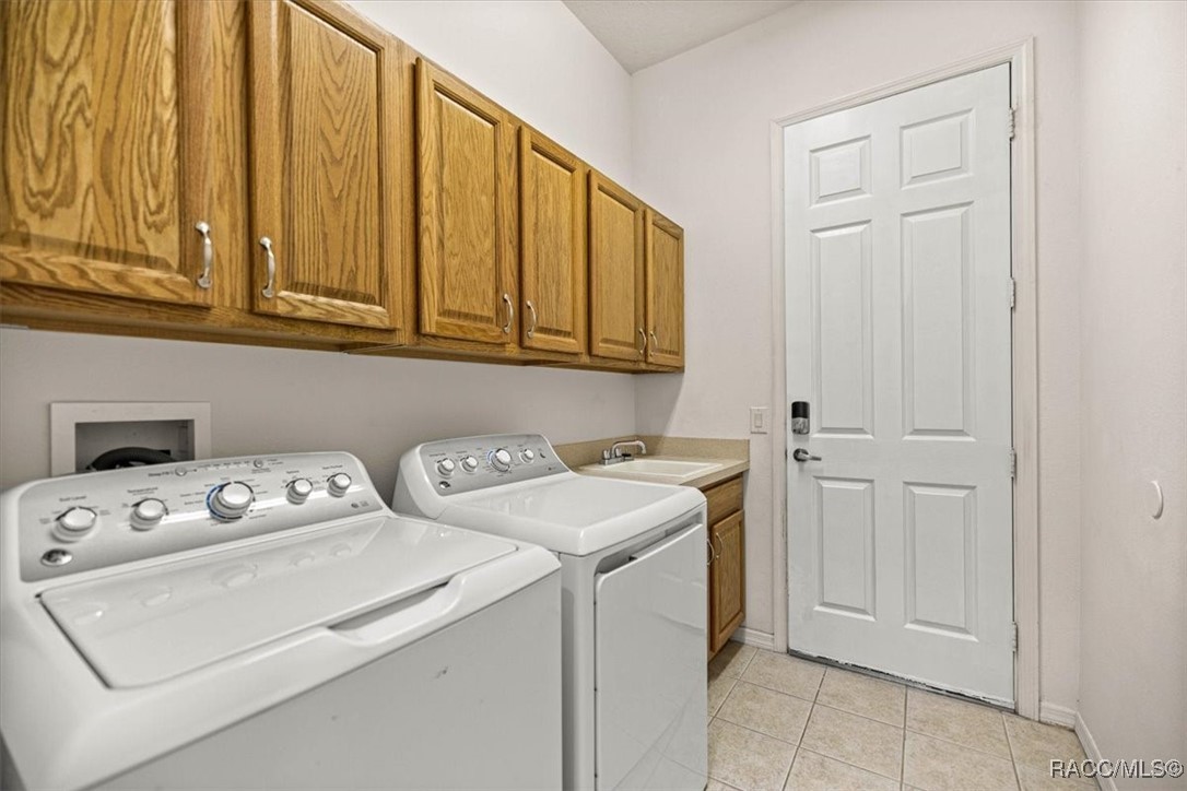 Hernando, Florida 34442, United States, 3 Bedrooms Bedrooms, ,2 BathroomsBathrooms,Residential,Active,163204