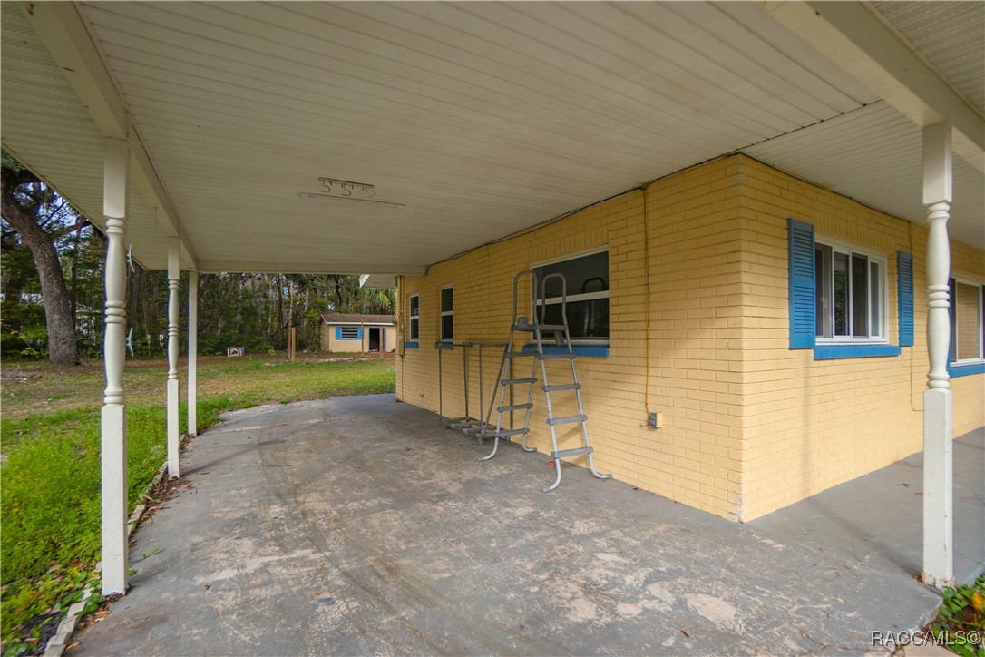 1361 NW 19th Street, Crystal River, Florida image 2