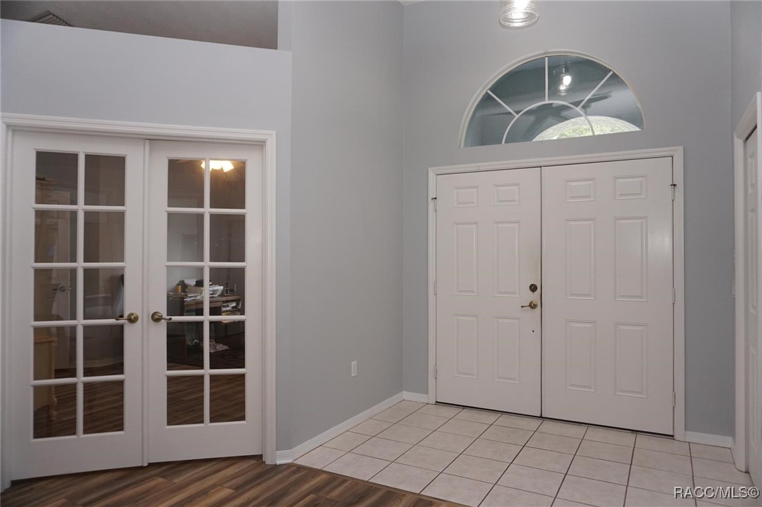 10058 N Conrad Point