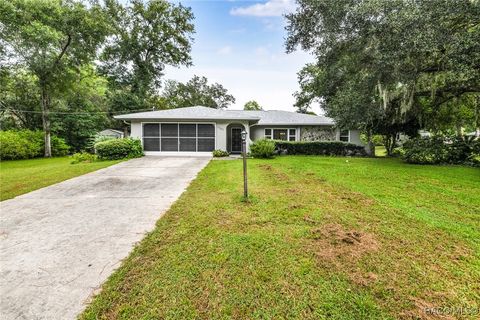 A home in Citrus Springs