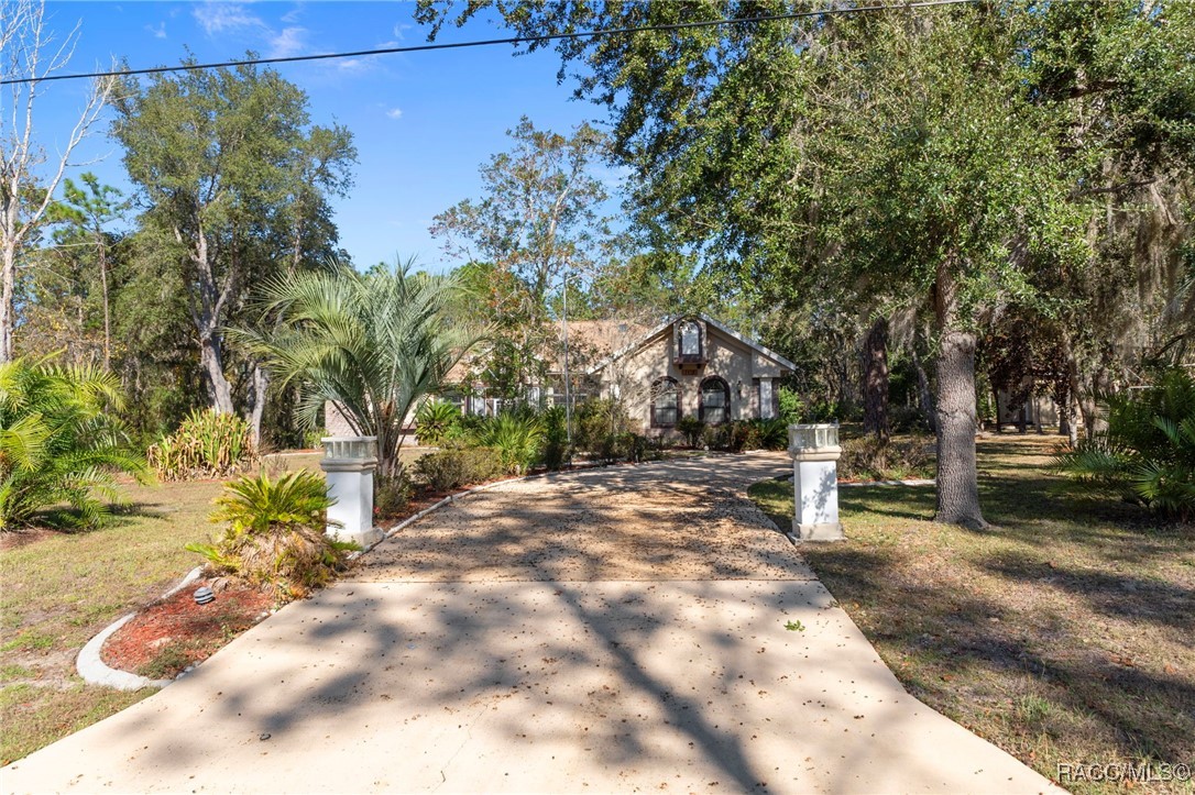 3135 N Buckhorn Drive