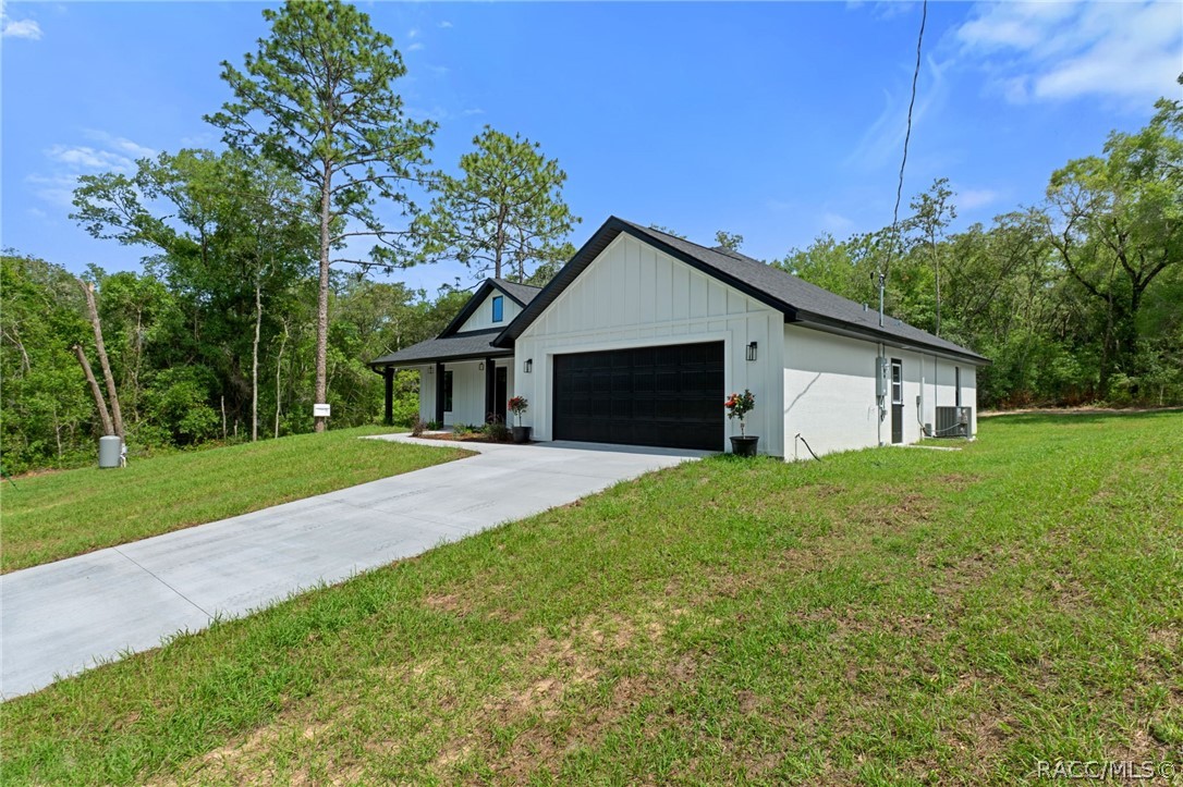 3058 E Crown Drive