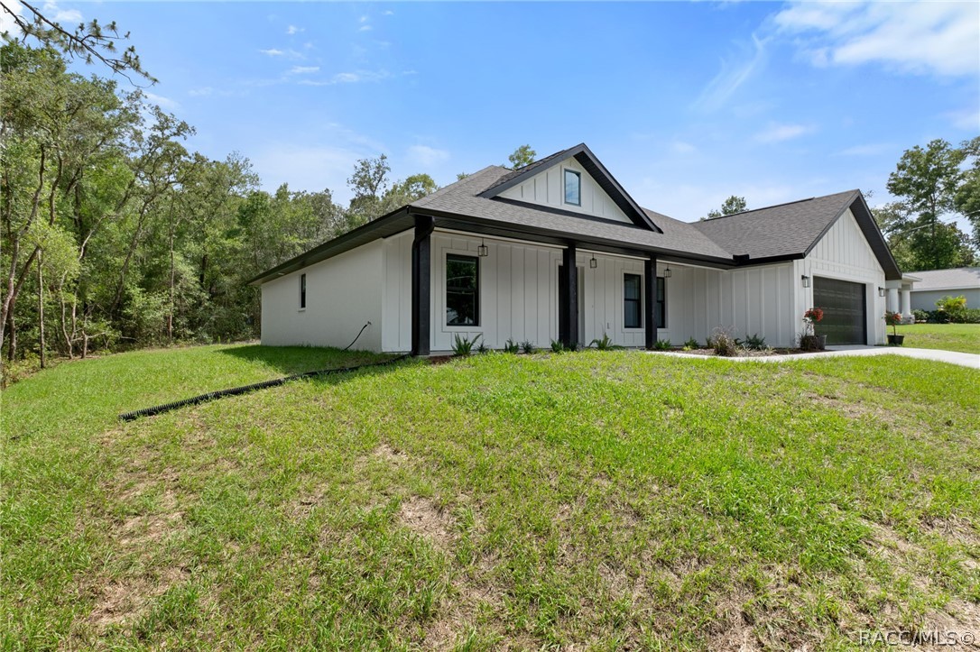 3058 E Crown Drive