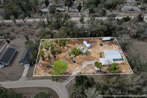 Homes For Sale - 5710 NE 140th Court<br/> Williston, FL 32696