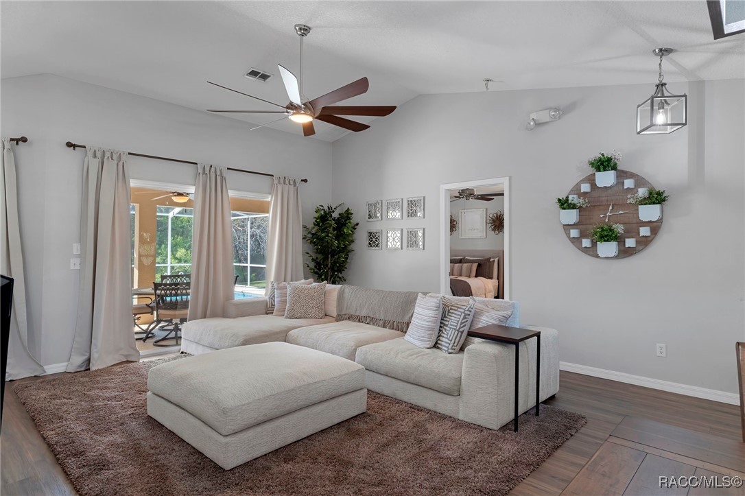 1218 N Timucuan Trail, Inverness, Florida image 5