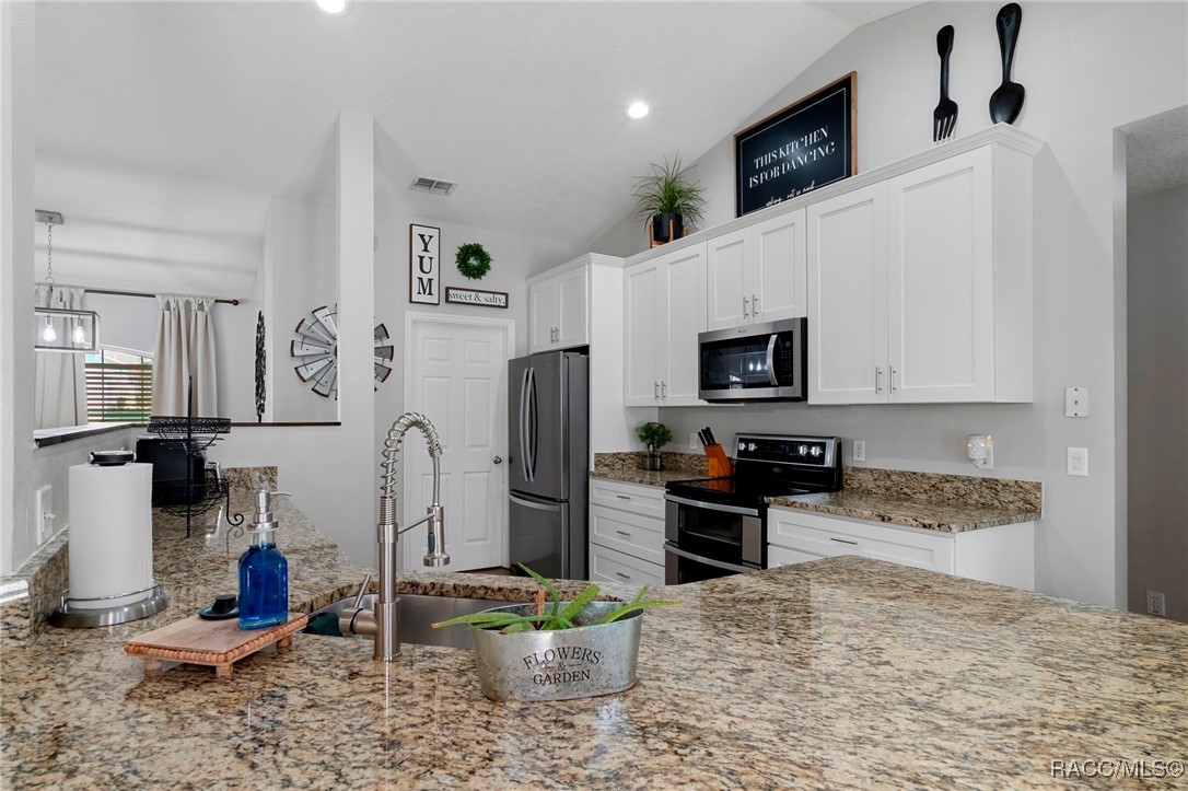 1218 N Timucuan Trail, Inverness, Florida image 8