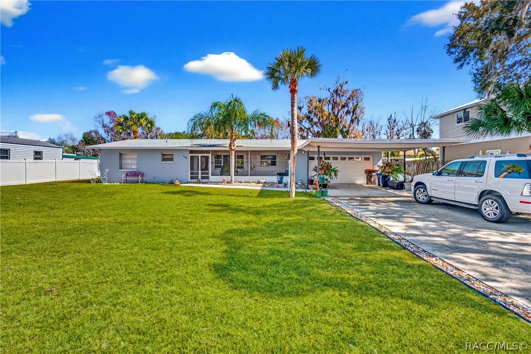 1115 SE Kings Bay Drive