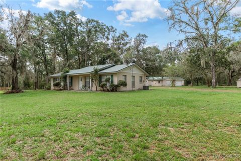 8738 E Clearview Street Floral City FL 34436