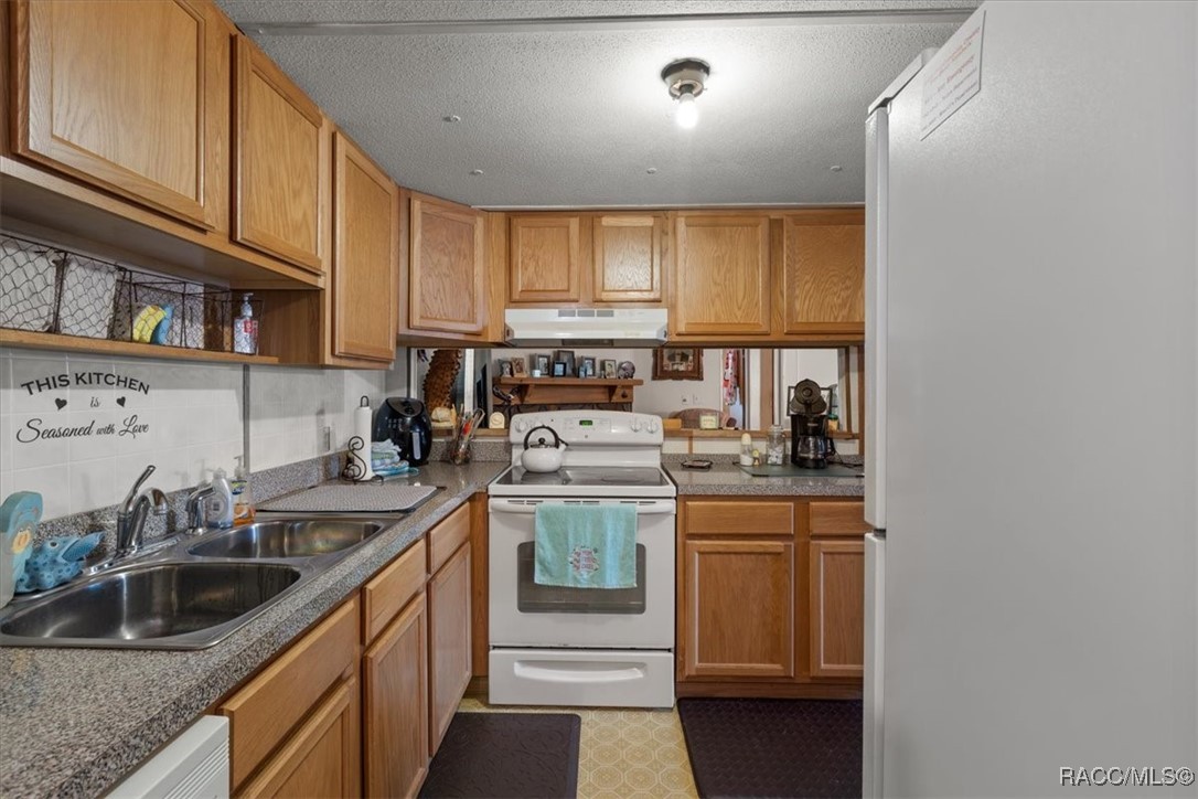 251 SE Opal Way, Lake City, New York image 13