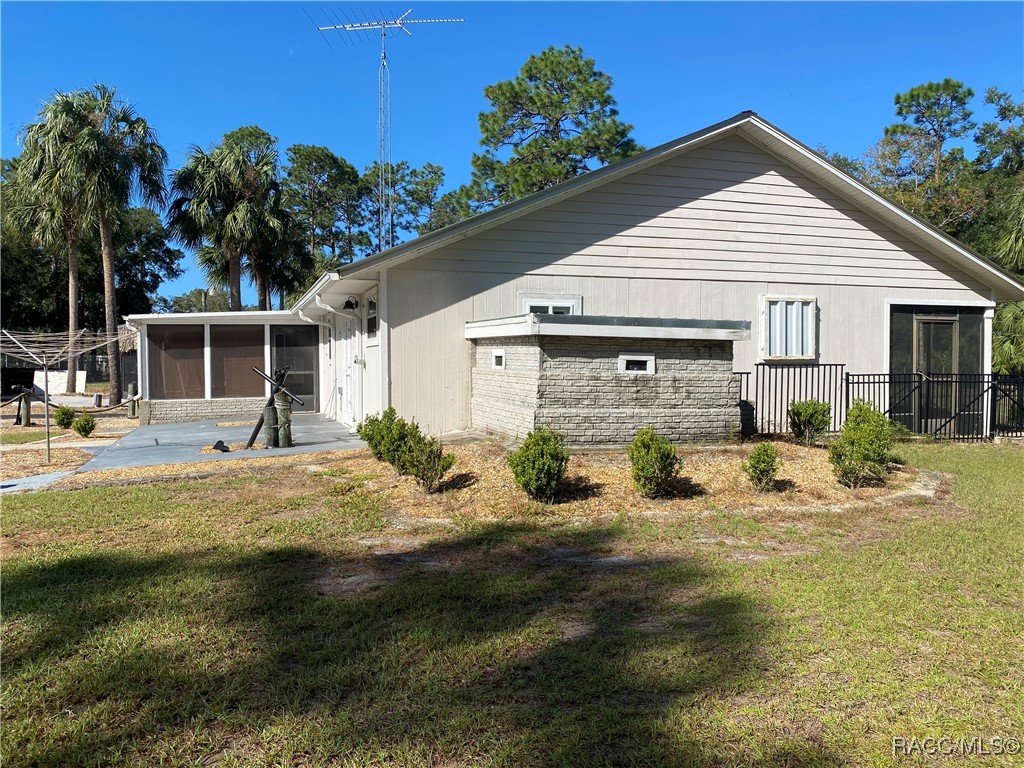 952 Highway 40, Inglis, Florida image 3