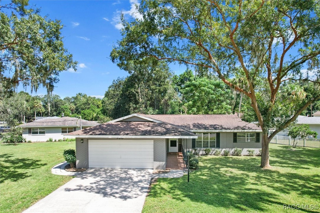 780 N Hollywood Circle, Crystal River, Florida image 9