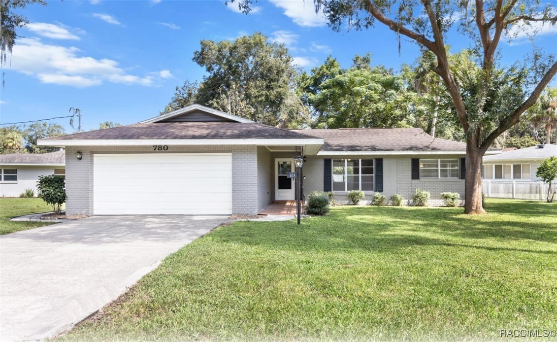 780 N Hollywood Circle, Crystal River, Florida image 1