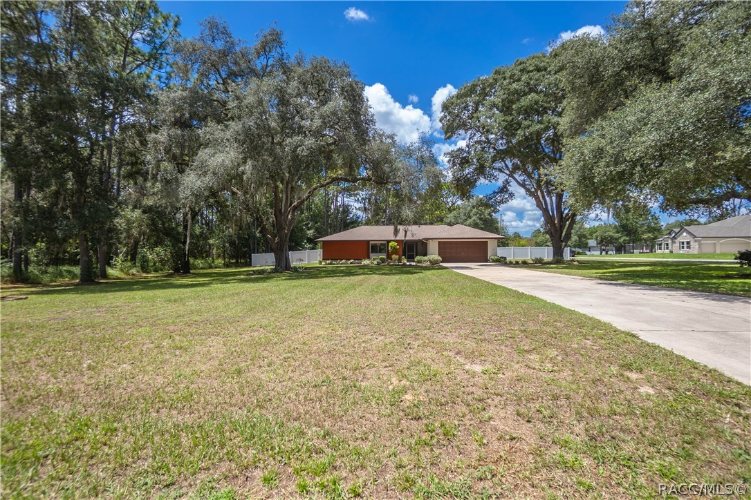 2250 W Huntington Drive