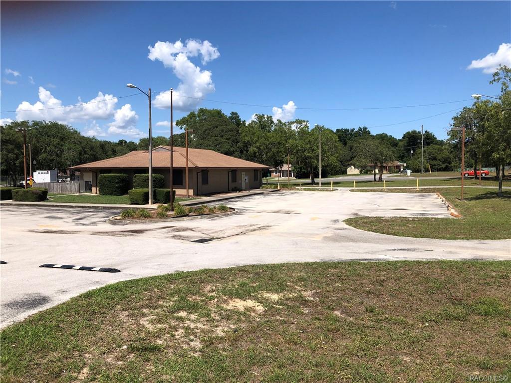 2800 HWY 44 Highway W