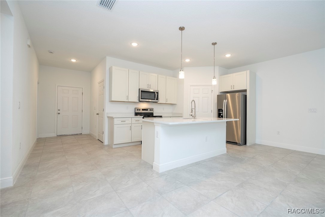 3576 W Marshal Place, Dunnellon, New York image 4