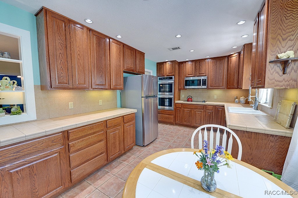 12474 S Elm Point #4H, Floral City, New York image 22