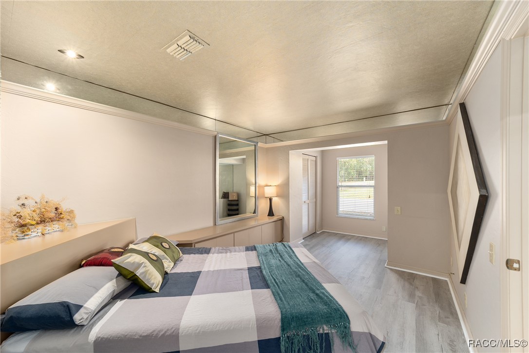 3560 N Timothy Terrace, Beverly Hills, New York image 24