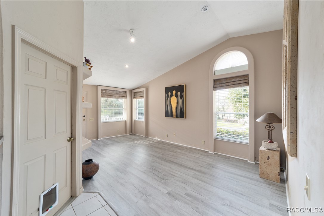 3560 N Timothy Terrace, Beverly Hills, New York image 12